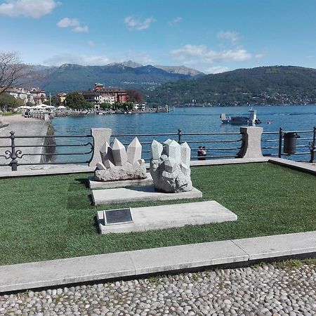 Hotel Elvezia Lake Maggiore Экстерьер фото