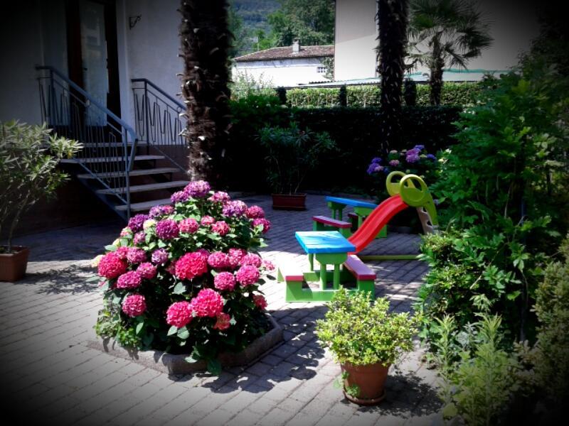 Hotel Elvezia Lake Maggiore Экстерьер фото